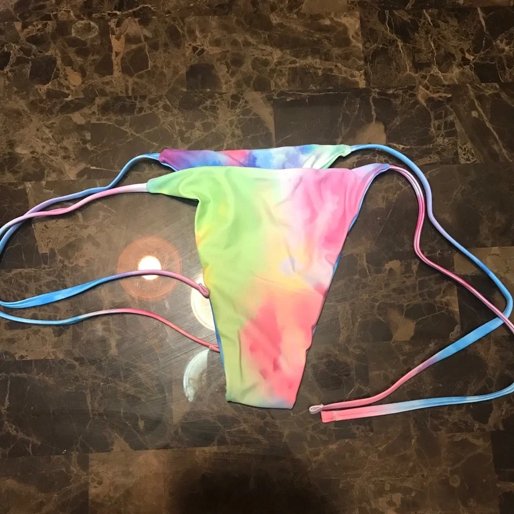 🎉Tie Dye String Bikini Bottom!